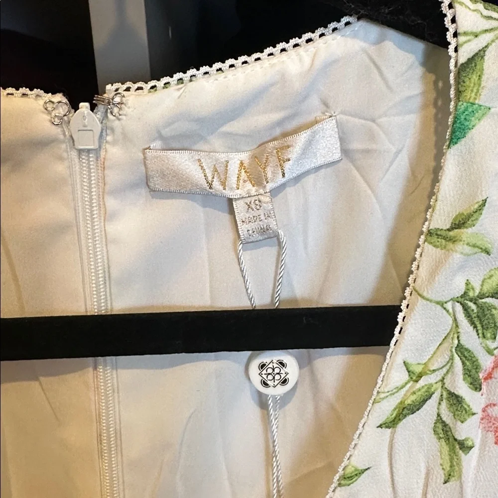 WAYF white/multicolor floral sleeveless back zipper/tie midi dress size XS NWT - Picture 2 of 3